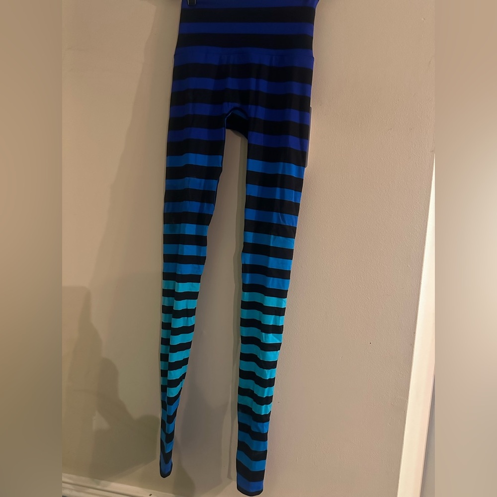 NWT K-Deer striped leggings